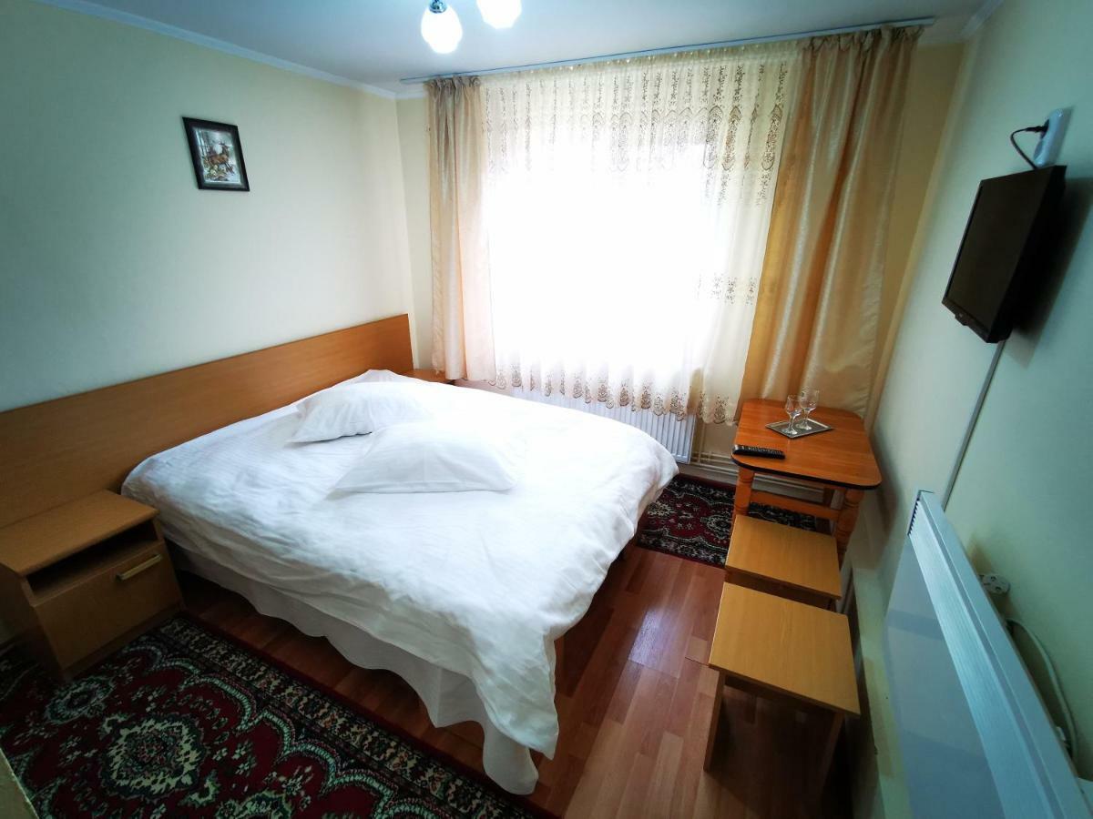 Pensiunea La Ionica Dimbovicioara Luaran gambar